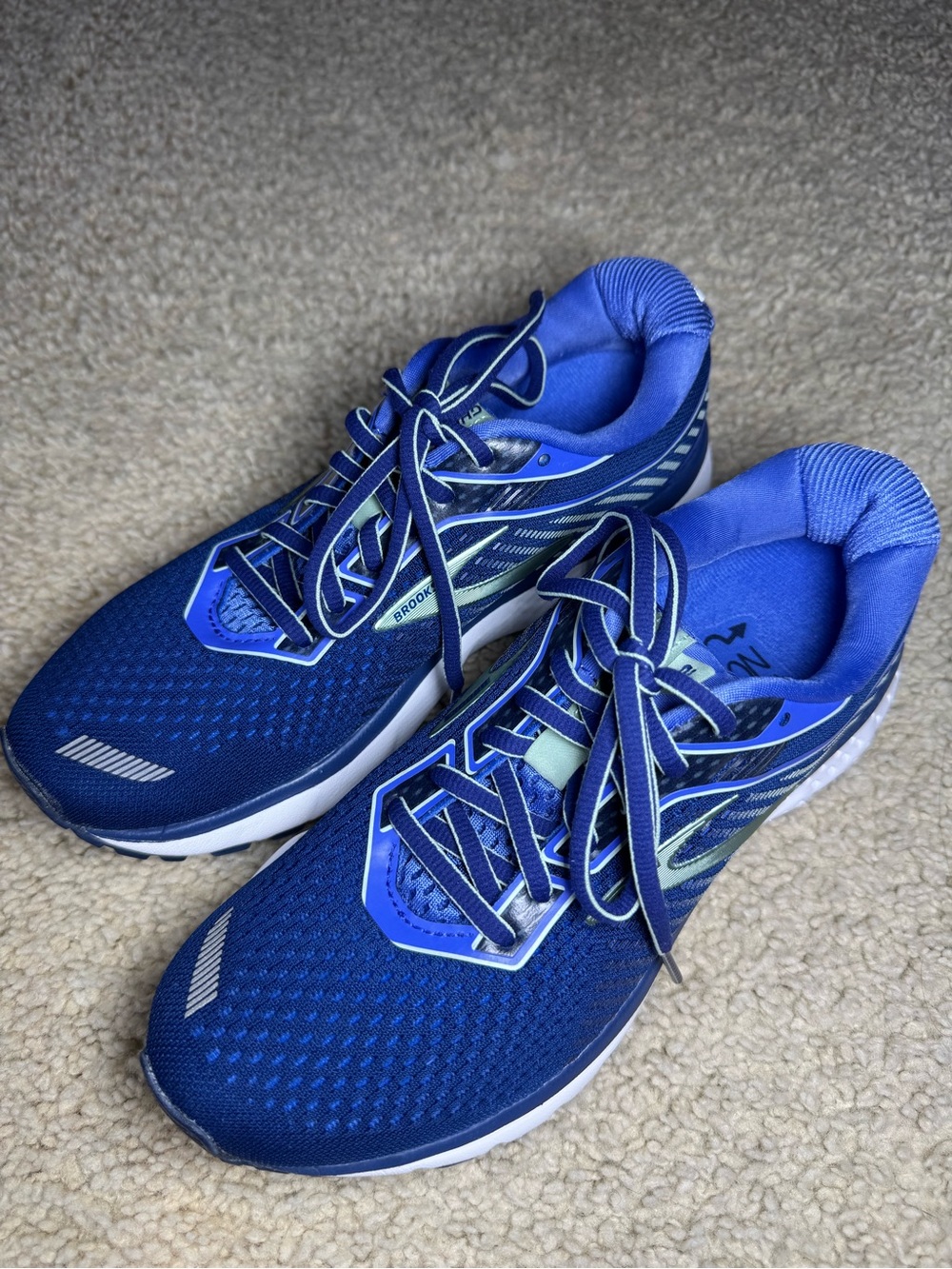 Brooks Women's Ghost 12 Running Shoes Road Running Shoes Size 6.5
